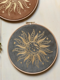 Muurhanger sun