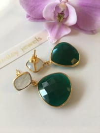 groene onyx met "rainbow" maansteen oorbellen