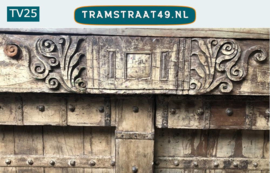 Oude deur / kasteeldeur