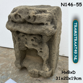 Authentiek  zandstenen heiligdom N146-55