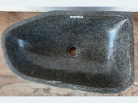 Hoek wasbak riviersteen MP114