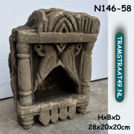 Oude steen tempel N146-58