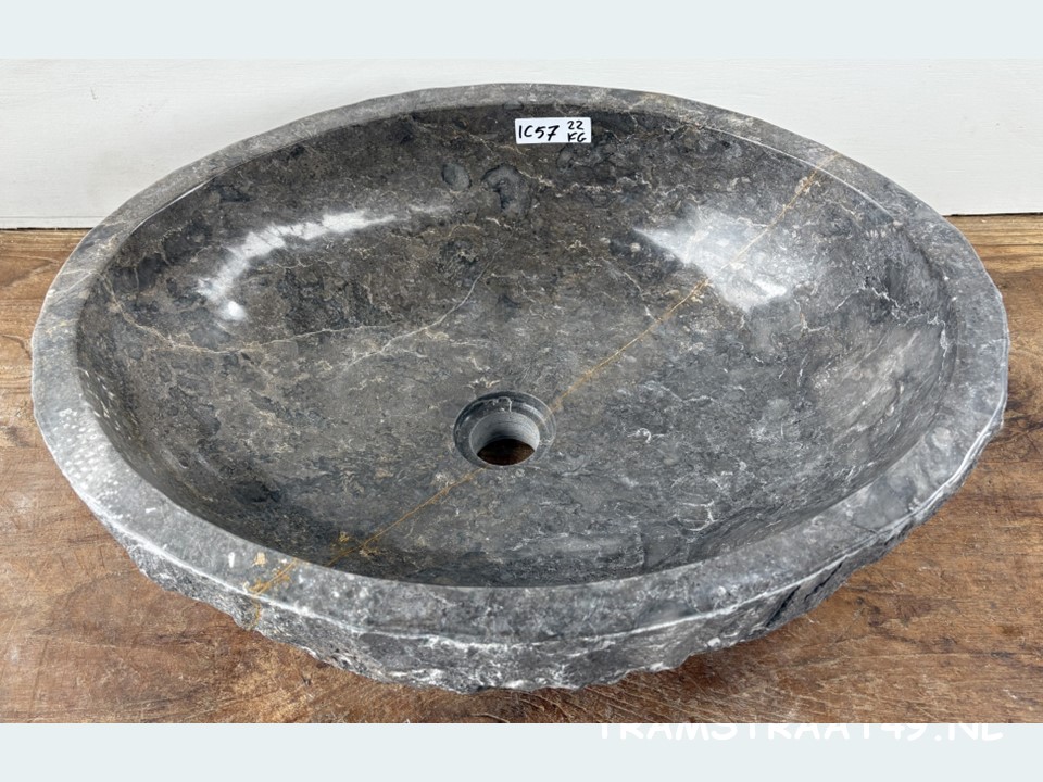 Grijze wastafel riviersteen IC10 (61x40cm)