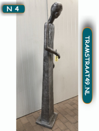 Beeld spion metaal N4 (164 cm hoog)