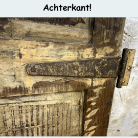 Oude deuren met houtsnijwerk N144-96