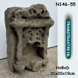 Authentiek  zandstenen heiligdom N146-55