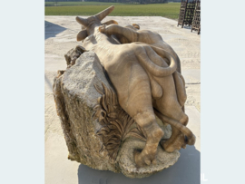 Stier beeld van natuursteen Onyx