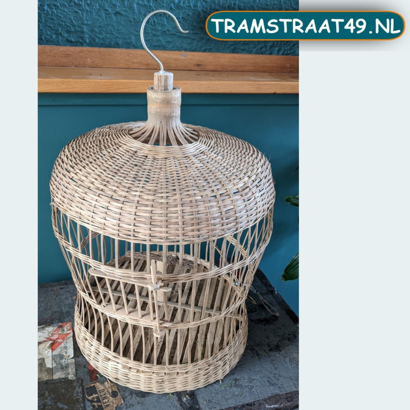 projector Inspectie Overeenstemming Vogelkooi van bamboe | Houten vogelkooien | Tramstraat49
