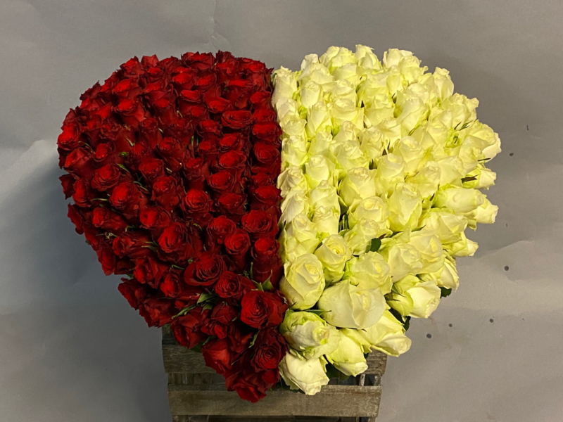 Dicht rouwhart met 2 kleuren opgesplitst totaal rond de 55 cm