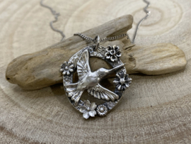 Flower hoop hanger met kolibrie