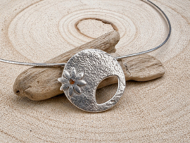 Zilveren bloemetjeshanger