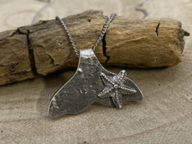 Dolphin tail hanger met grote zeester