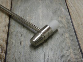 Hamertje met metalen en nylon kop