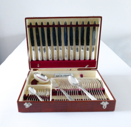Verzilverde Art Deco bestekcassette - 49-delig/12-persoons - Frankrijk, jaren 1950