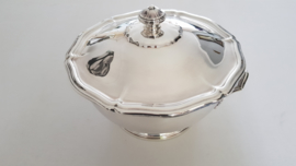 Ercuis, France- Silver plated Soup Tureen  - Chippendale style - Contours collection - France, 1977