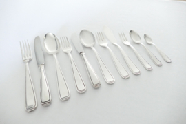 Art Deco Silver plated Cutlery Canteen - Pyramid pattern - 81-piece/6-pax. - Johann Granica, Germany c. 1930's