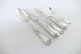 Orfevrerie Ercuis - Silver Plated Cutlery Set - N.29 Louis XV - 75-piece/12-pax. - France, c. 1980