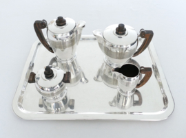 An Art Deco silver plated 4-piece Tea- and Coffee service - Orfevererie Ercuis, France - 1930's