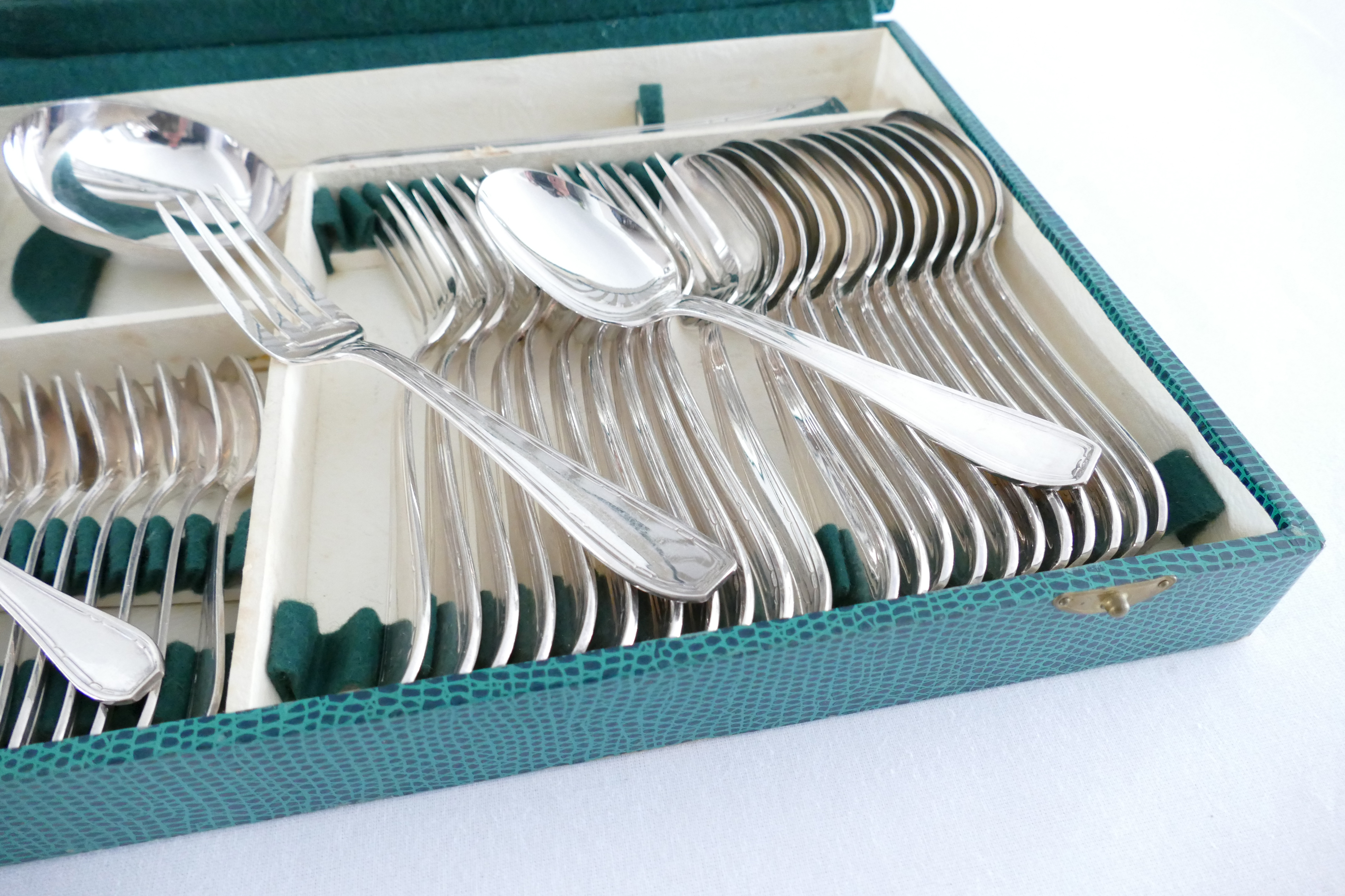 Verzilverde bestekcassette in Art Deco-stijl - 49-delig/12-persoons - L.C.F. (Le Couverts Francais) - c. 1955