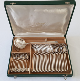 Christofle - Silver plated cutlery canteen for 12 persons - Berain Marot pattern - 37-piece/12-pax. - France, mid-20th century