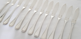 Christofle - 12 silver-plated fish-knives  in the Malmaison pattern