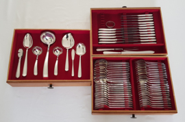 Gero, Georg Nilsson - Silver plated Art Deco cutlery in a wooden canteen - 76 pieces in model 431