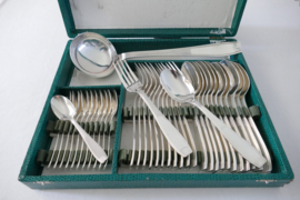 Christofle/Manufacture de L'Alfenide - Silver Plated Dinner Cutlery - Cirta collection - 37-piece/12-pax. - France, c. 1950