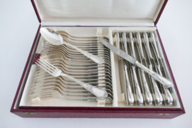 Silver Plated Cutlery Canteen - 84-piece/12-pax. - Louis XV/Rococo-style - Belgium, 1950's