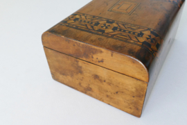 Art Deco inlaid box in walnut