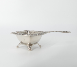 Dutch Silver Tea Strainer & Drip Tray – H. Hooikaas, Schoonhoven 1951 – .833 Silver