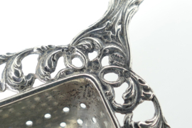 Dutch Silver Tea Strainer & Drip Tray – H. Hooikaas, Schoonhoven 1951 – .833 Silver