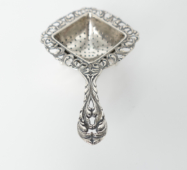 Dutch Silver Tea Strainer & Drip Tray – H. Hooikaas, Schoonhoven 1951 – .833 Silver