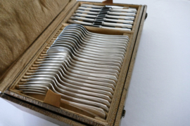 Christofle - Boreal - Verzilverde Bestekcassette - 61-delig/12-persoons - ontwerp Luc Lanel - Frankrijk, jaren 1930