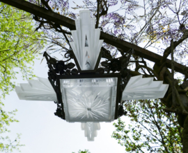 Muller Frères, Luneville - Art Deco wrought iron and frosted glass Chandelier - France, 1920-1936