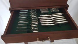 A Silver Plated Art Deco Cutlery Canteen of Mahogeny veneer - 12-pax./122-pieces - Dèlheid Frères, Belgium c. 1938