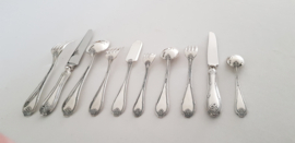 Wiskemann, Brussels - Silver Plated Cutlery Canteen - N.17 "Louis XVI" - 117-piece/12-pax. - Belgium, 1930-1960
