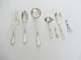 Maison Tilquin - Verzilverd Louis XV bestekset - 91-delig/12-persoons - België, c. 1950