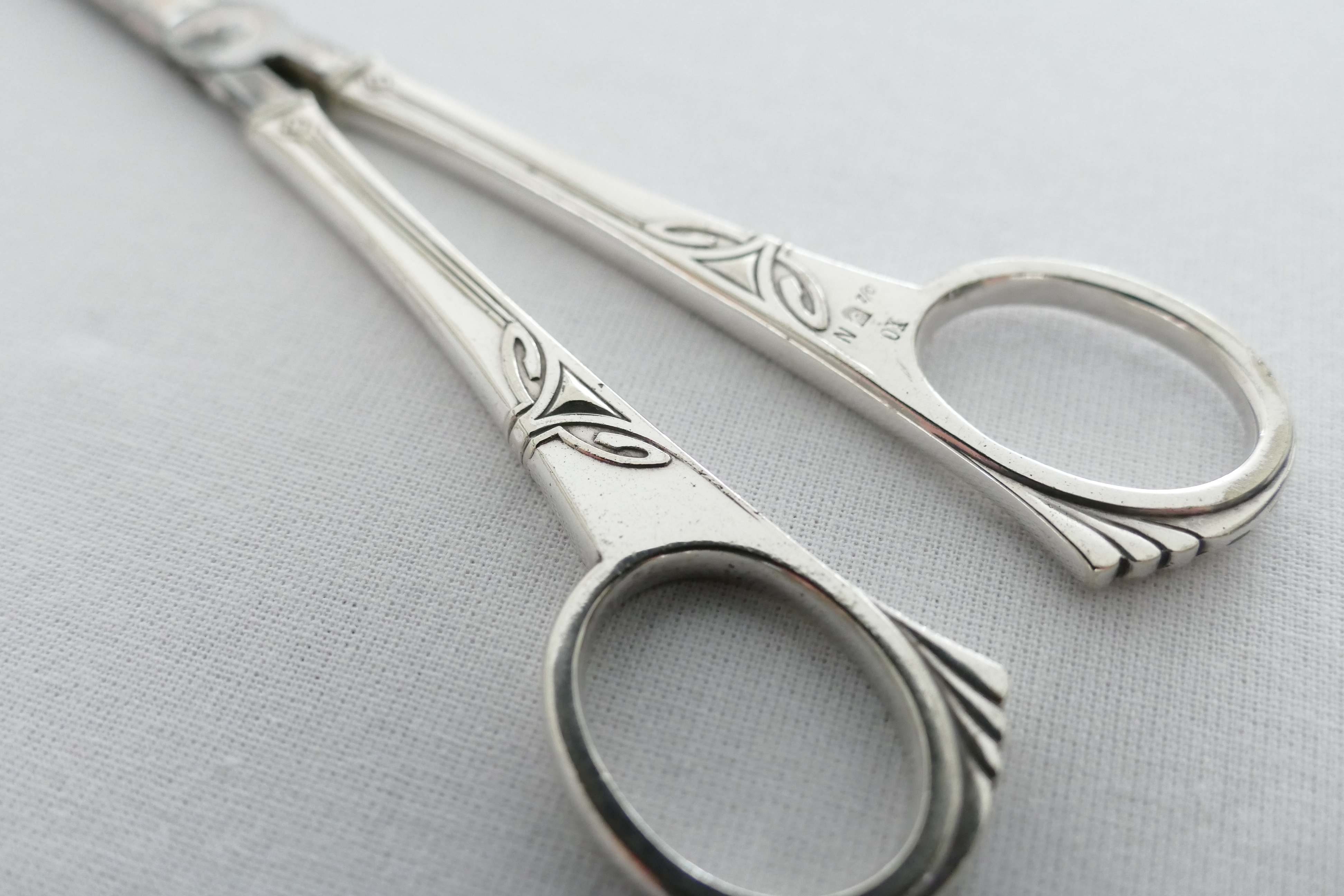 WMF -  Jugendstil verzilverde Druivenschaar - omstreeks 1900