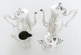 A WMF Late Art Nouveau/Early Art Deco silver plated 5-piece Tea- and Coffee service - Württenbergische Metallwarenfabrik, Geislingen - c. 1920