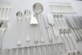 Christofle - Boreal - Verzilverde bestekcassette - 102-delig/12-persoons - ontwerp Luc Lanel