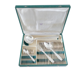 Christofle/Manufacture de L'Alfenide - Cirta - Art Deco Verzilverde Bestekcassette - 37-delig/12-persoons- ontwerp Luc Lanel -  Frankrijk, 1930's