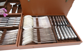 Verzilverde bestekcassette - Louis XV - 125-delig/12-persoons - J. Brille, c. 1965