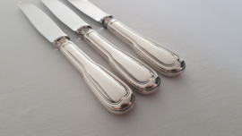 Christofle - A set of 3 Silver Plated Dinner Knives - Chinon collection