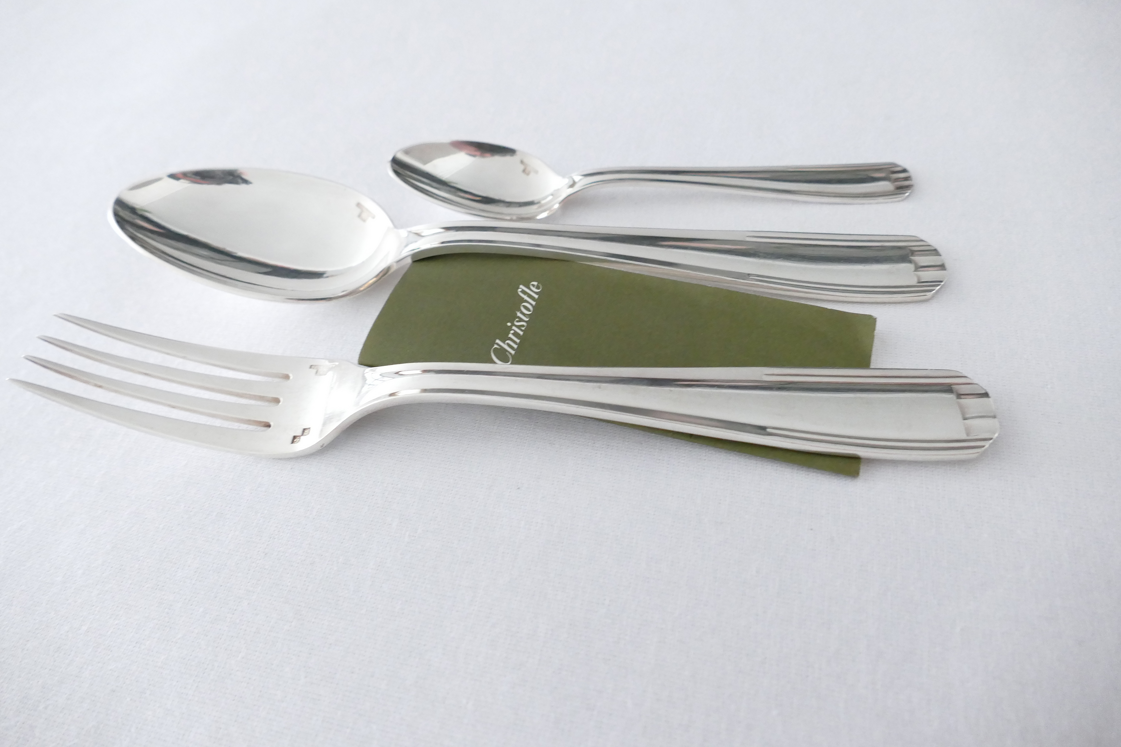 Christofle/Manufacture de L'Alfenide -  Paris - Art Deco Verzilverde Bestekcassette -   37-delig/12-persoons - Frankrijk, 1935-1950