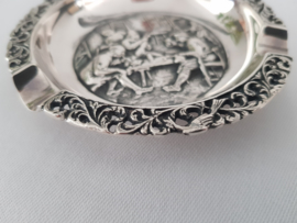 Silver plated ashtray with historical scene - Gero 90