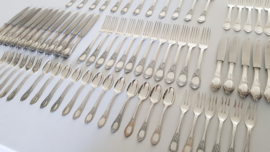 Silver plated cutlery in Louis XV/Rococo-style - 84-piece/12-pax. - Germany, c. 1950