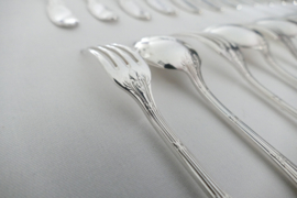 Christofle/Manufacture de L'Alfenide - Set of 12 Silver Plated Luncheon Settings- Marie-Antoinette - France, c. 1910