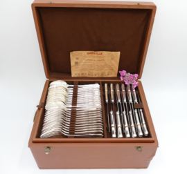 Verzilverde bestekcassette - Louis XV - 125-delig/12-persoons - J. Brille, c. 1965