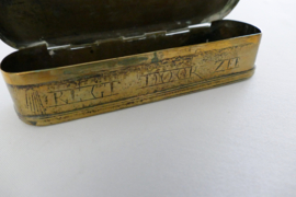 A c. 1750 Antique Dutch brass Tobacco box -  "REGT DOOR ZEE"