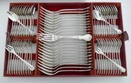 A c.1900 Louis XV Italian Estate Silver Plated 201-piece Cutlery Service for 24 – by Manufacture de L’Alfenide/Christofle & Antonio Giacché, Milan. - Italy, 1870-1920